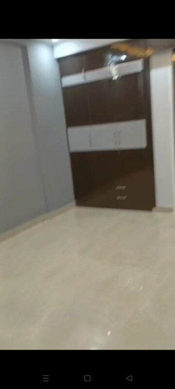 Room in 3 BHK Apartment at Signature Global Park 4 and 5, Sohna Sector 36 – for Sale