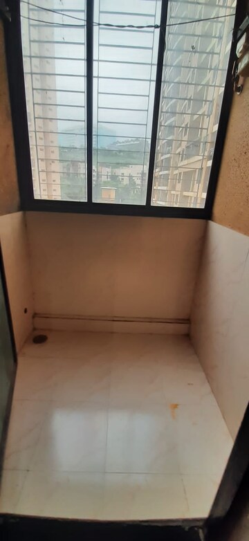 Room in 2 BHK Apartment at K Raheja Heights, Malad East – for Sale