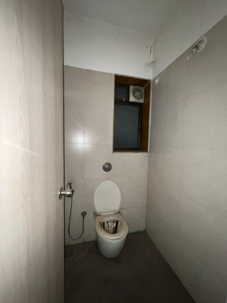 Bathroom, lodha-palava-casa-bella 1 Bedroom 585 Sq.Ft. Apartment In Dombivli East Thane 7425159