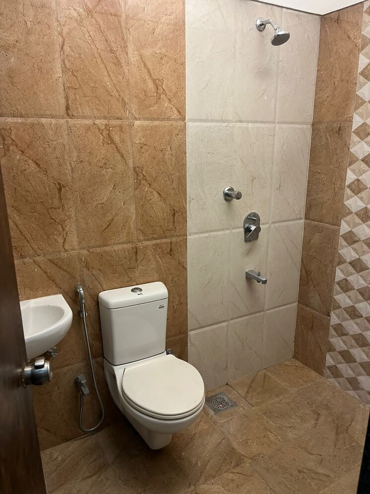 Bathroom, tirupati-vasantam 2 Bedroom 890 Sq.Ft. Apartment In Dhanori Pune 7425555