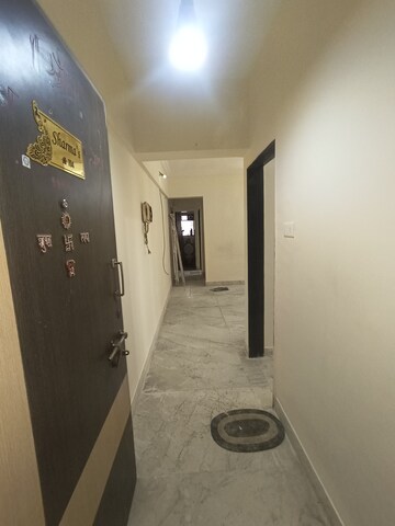 Building Lobby in 1.5 BHK Apartment at Mantri Park, Goregaon East – for Sale