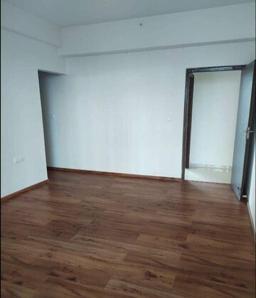 Room in 3 BHK Apartment at Ambika Florence Park, North Mullanpur – for Sale