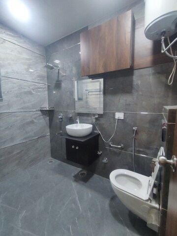 Kitchen in 4 BHK Villa at Unitech Nirvana Country Aspen Greens, Sector 50 – for Sale