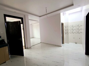 Room in 2 BHK Independent House at Bijnor Road – for Sale
