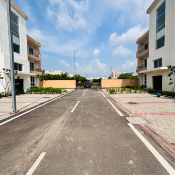 3 BHK Builder Floor – Exterior View View at BPTP Parklands, Sector 76 - for Sale