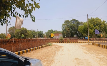 Plot For Sale in Dlf Phase I