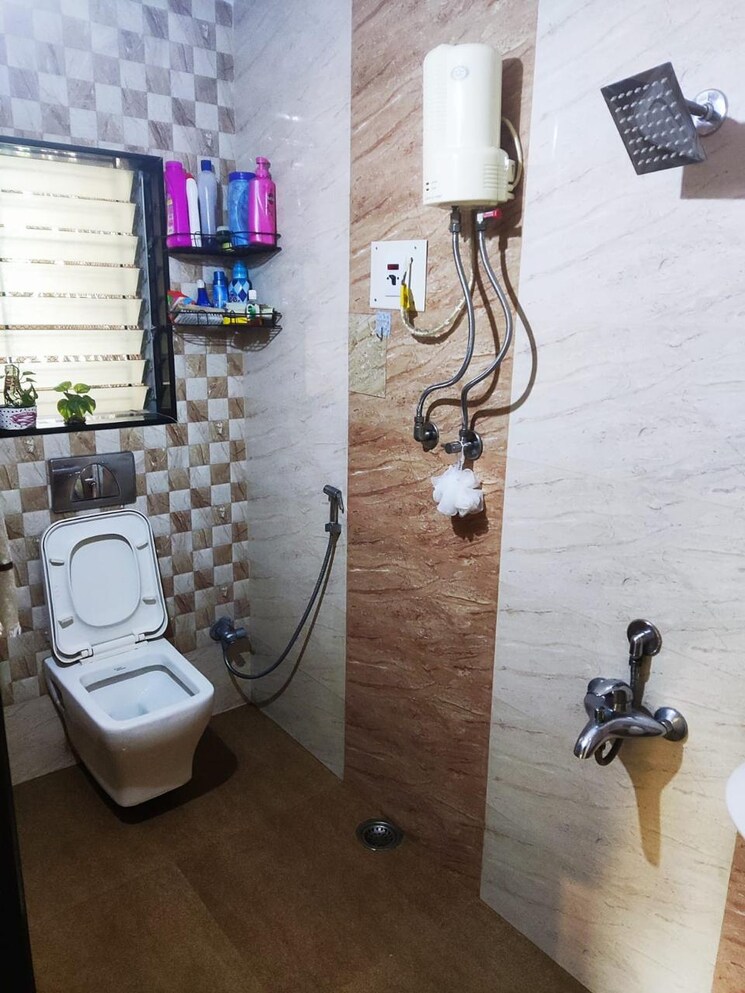 Bathroom, prakriti-chs-ltd 2 Bedroom 700 Sq.Ft. Apartment In Louis Wadi Thane 7427071