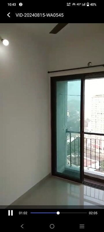 Room in 1.5 BHK Apartment at Man Opus, Mira Road – for Sale