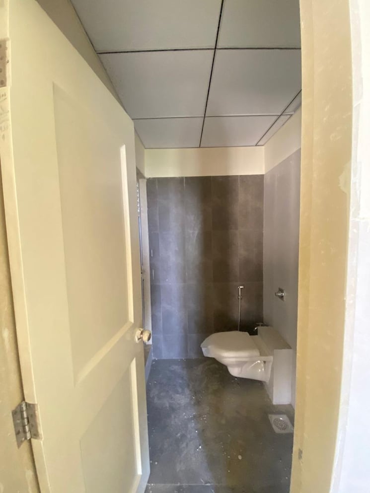 Bathroom, vijay-orovia 2 Bedroom 736 Sq.Ft. Apartment In Ghodbunder Road Thane 7427747