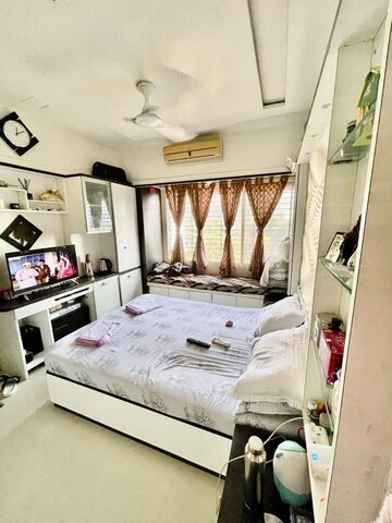 Master Bedroom in 2 BHK Apartment at Sheth Auris Serenity Tower 1, Malad West – for Sale