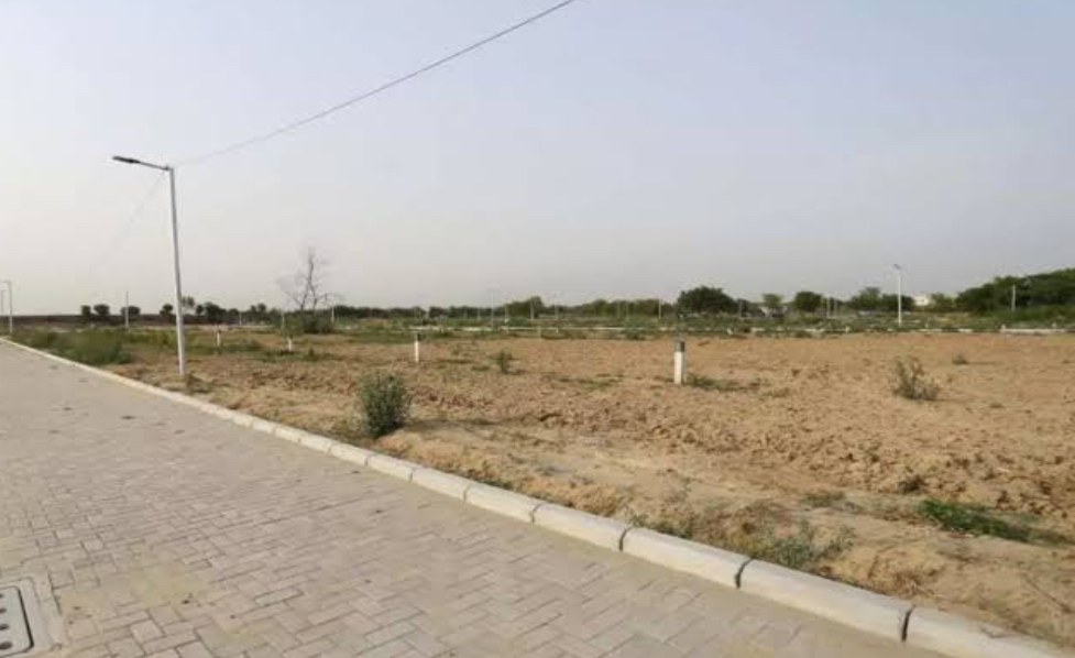 Commercial Land 94 Sq.Yd. For Resale in Yex Gaur Yamuna City Greater Noida  7428579