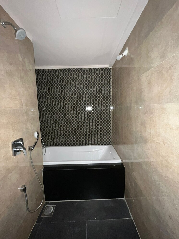 Bathroom, lodha-palava-crown 3 Bedroom 1400 Sq.Ft. Apartment In Dombivli East Thane 7428834