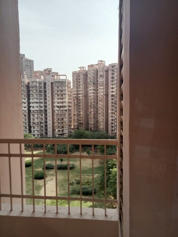 2 BHK Apartment – Exterior View View at Supertech Cape Town, Sector 74 - for Sale