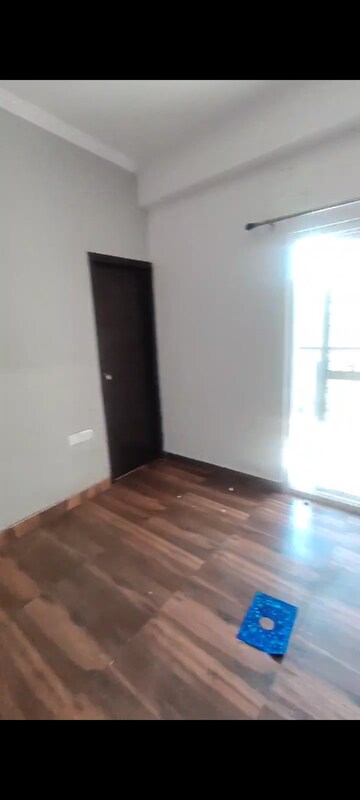 Room in 2 BHK Apartment at Amaatra Homes, Sector 10 Greater Noida – for Sale