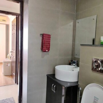 Bathroom in 4 BHK Apartment at Omaxe The Nile, Sector 49 – for Sale
