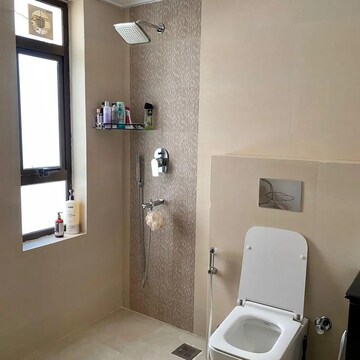 Bathroom in 4 BHK Apartment at Omaxe The Nile, Sector 49 – for Sale