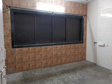 Furnished Amenities in 1 BHK Apartment at Hill View Garden, Dahisar East – for Sale