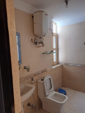 Bathroom in 4 BHK Apartment at Pioneer Park Phase 1, Sector 61 – for Sale