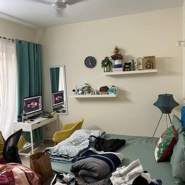 Room in 3 BHK Apartment at Emaar Imperial Gardens, Sector 102 – for Sale