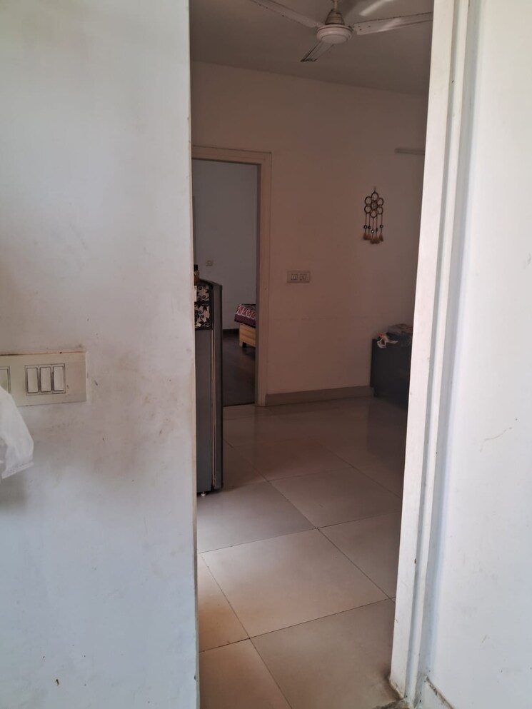 Room, bptp-parkland 3 Bedroom 180 Sq.Yd. Builder Floor In Sector 75 Faridabad 7429836