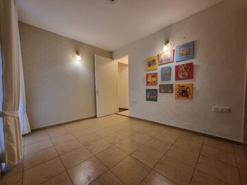 Room in 3 BHK Apartment at Sushma Joynest ZRK, Ghazipur – for Sale
