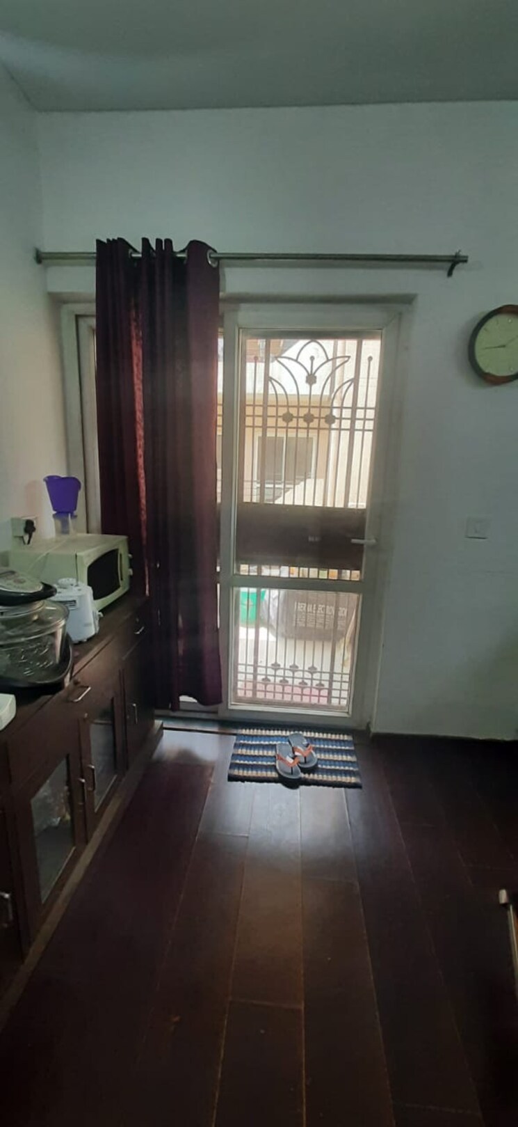 Living Room, bptp-parkland 3 Bedroom 180 Sq.Yd. Builder Floor In Sector 75 Faridabad 7429896