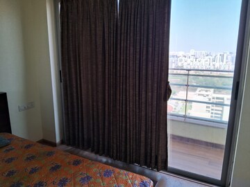 1.5 BHK Apartment For Sale in Amanora Adreno Towers, Hadapsar