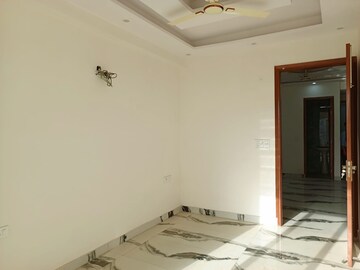 Room in 3 BHK Builder Floor at Chattarpur – for Sale