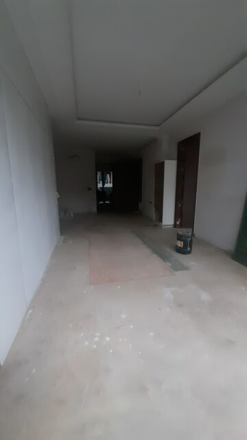 Room in 3 BHK Builder Floor at Ansal Sushant Floors, Sushant Lok ii – for Sale