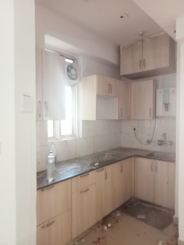 Kitchen, supertech-cape-town 3 Bedroom 1295 Sq.Ft. Apartment In Sector 74 Noida 7431109