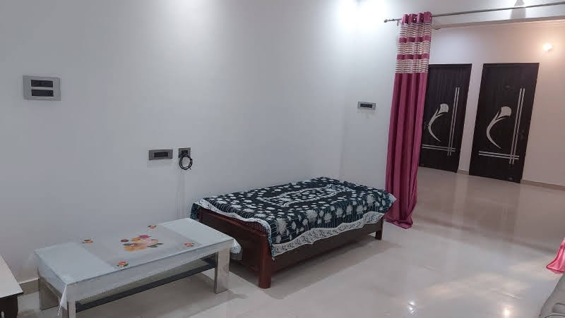 1 BHK Builder Floor For Rent in Gomti Nagar Lucknow  7431127