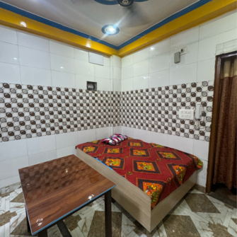 2 BHK Builder Floor For Rent in Mohan Garden Delhi  7431303