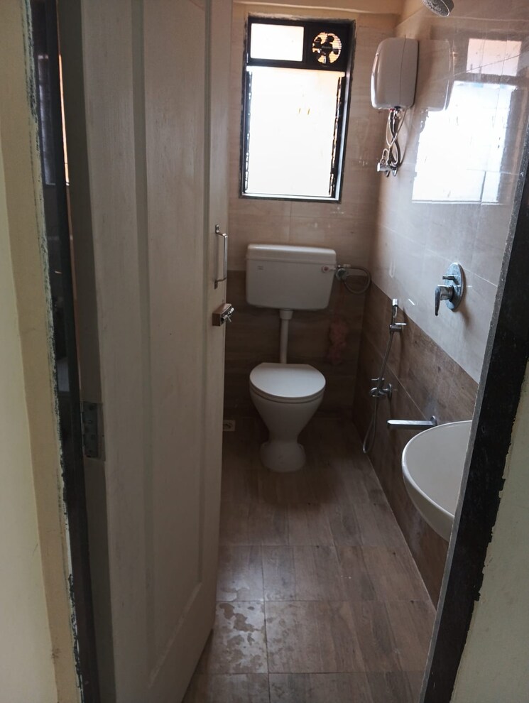 Bathroom, shivai-chs-santacruz-east 1 Bedroom 400 Sq.Ft. Apartment In Santacruz East Mumbai 7431428