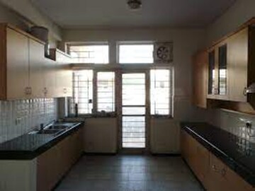 Kitchen in 4 BHK Apartment at Unitech Escape, Sector 50 – for Sale