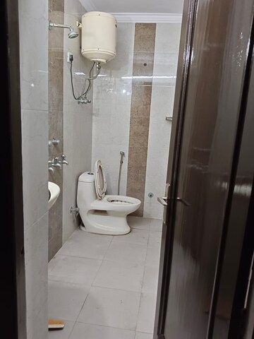 Bathroom in 1 BHK Builder Floor at Lajpat Nagar – for Rent
