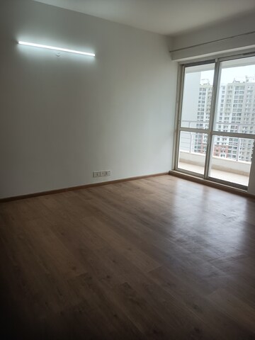 Room in 3.5 BHK Apartment at The 3C Lotus Panache, Sector 110 – for Rent