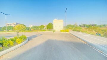  Plot – Garden View at DLF Central Square, New Chandigarh - for Sale