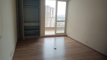 Room in 4 BHK Apartment at The 3C Lotus Panache, Sector 110 – for Rent