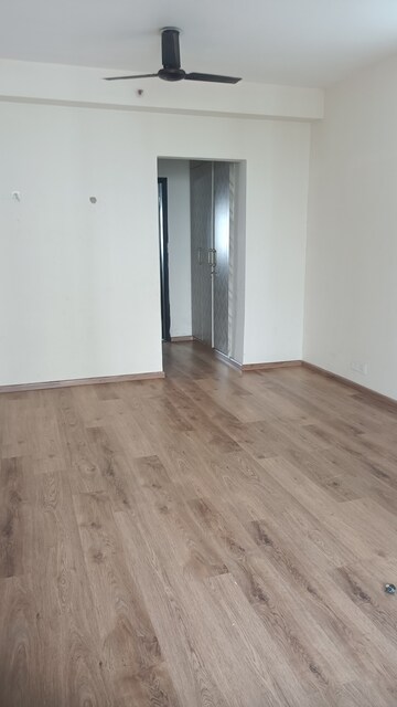 Room in 4 BHK Apartment at The 3C Lotus Panache, Sector 110 – for Rent