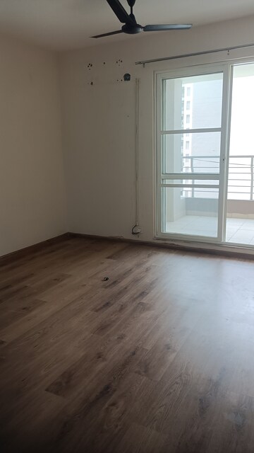 Room in 4 BHK Apartment at The 3C Lotus Panache, Sector 110 – for Rent