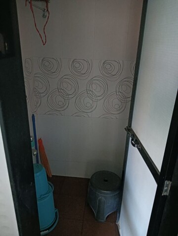 Bathroom in 1 BHK Apartment at Kanakia Sanskruti CHS, Kandivali East – for Sale