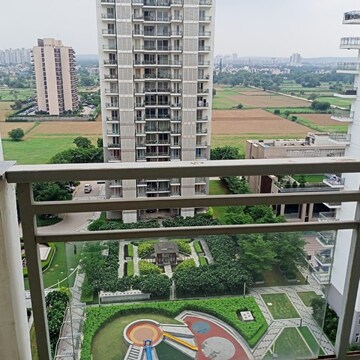 3 BHK Apartment For Sale in DLF The Ultima, Sector 81