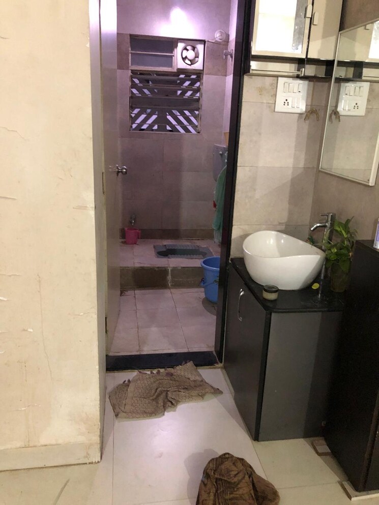 Bathroom, sai-prasad-sadashiv-peth 1 Bedroom 600 Sq.Ft. Apartment In Sadashiv Peth Pune 7432297