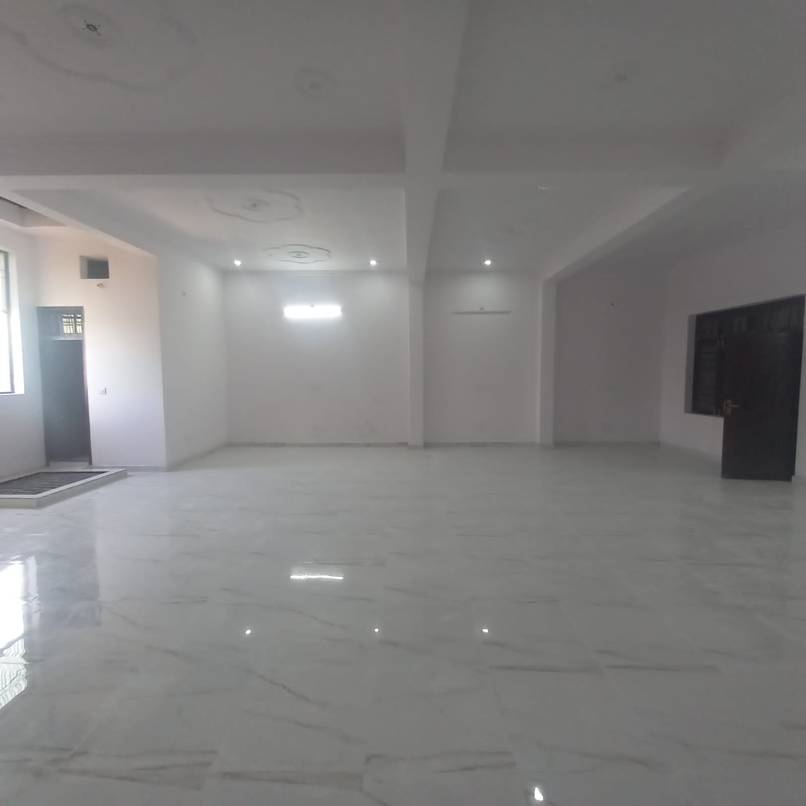 Commercial Warehouse 2152 Sq.Yd. For Rent in Gomti Nagar Lucknow  7432643