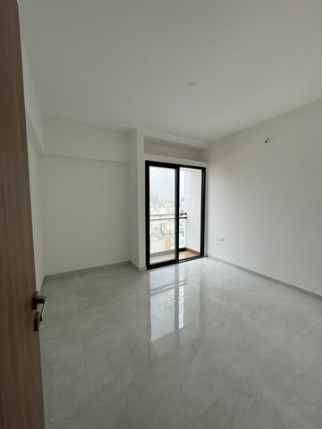 Room in 3 BHK Apartment at Baner – for Sale