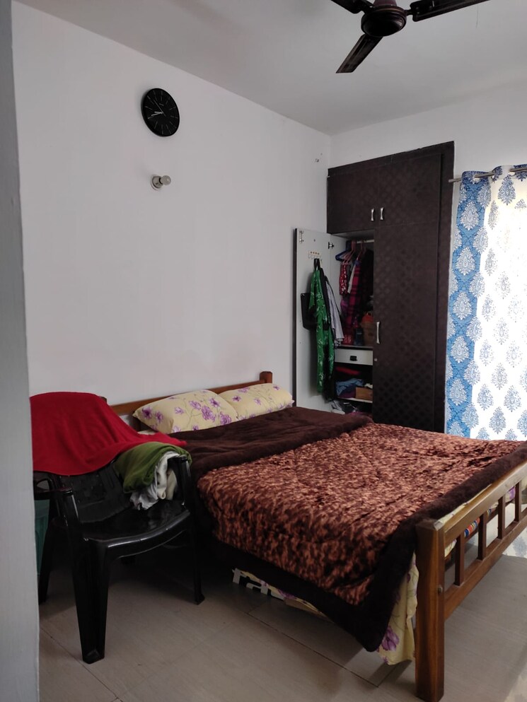 Bedroom, nimbus-the-hyde-park 2.5 Bedroom 1080 Sq.Ft. Apartment In Sector 78 Noida 7432763