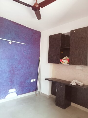 Furnished Amenities in 2 BHK Apartment at Supertech Cape Town, Sector 74 – for Sale