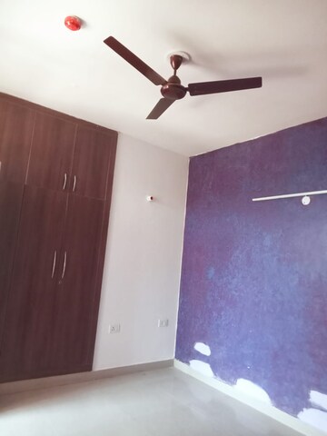 Furnished Amenities in 2.5 BHK Apartment at Supertech Cape Town, Sector 74 – for Sale
