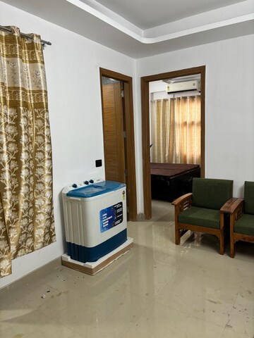 1.5 BHK Builder Floor For Sale in Saket
