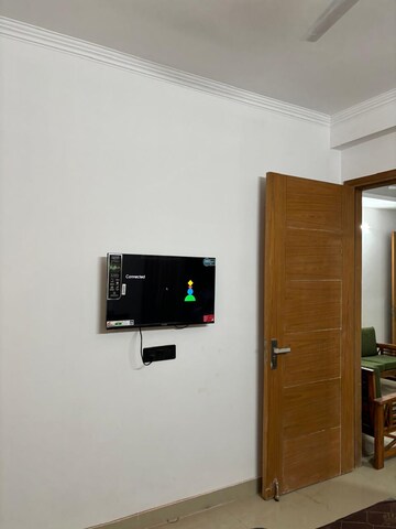 Furnished Amenities in 1.5 BHK Builder Floor at Saket – for Sale